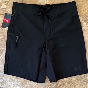 NWT Size 30 TYR Men's Mobius Black Board Shorts